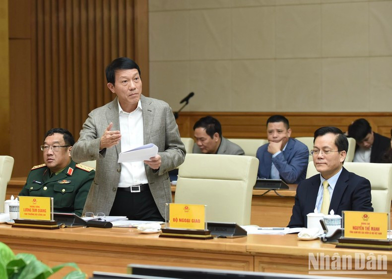 El viceministro de Seguridad Pública Luong Tam Quang habla en la cita. El viceministro de Seguridad Pública Luong Tam Quang habla en la cita.