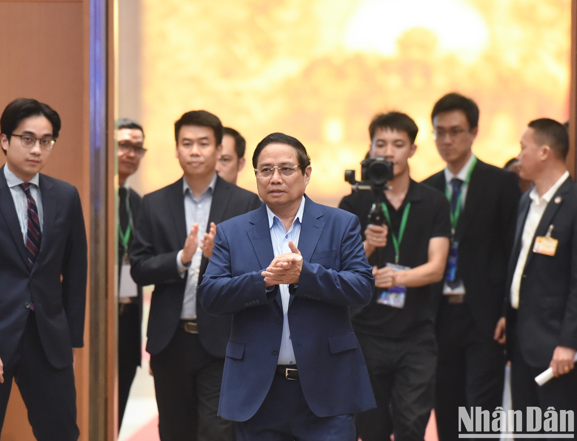 El primer ministro de Vietnam, Pham Minh Chinh, llega a la cita. El primer ministro de Vietnam, Pham Minh Chinh, llega a la cita.