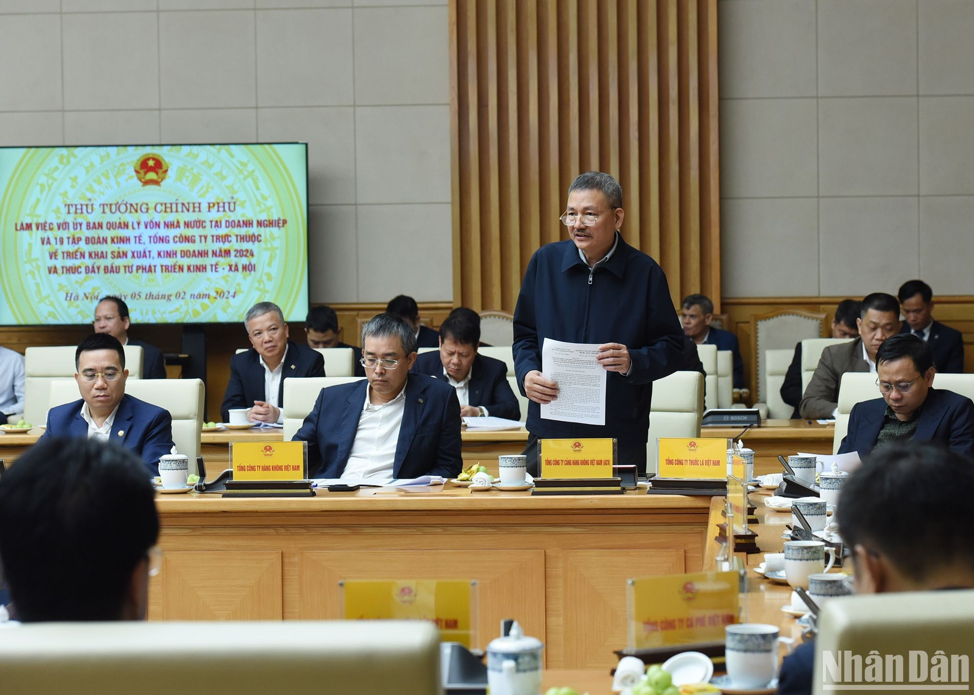 El presidente del Consejo de Administración de la Corporación de Aeropuertos de Vietnam, Lai Xuan Thanh. El presidente del Consejo de Administración de la Corporación de Aeropuertos de Vietnam, Lai Xuan Thanh.