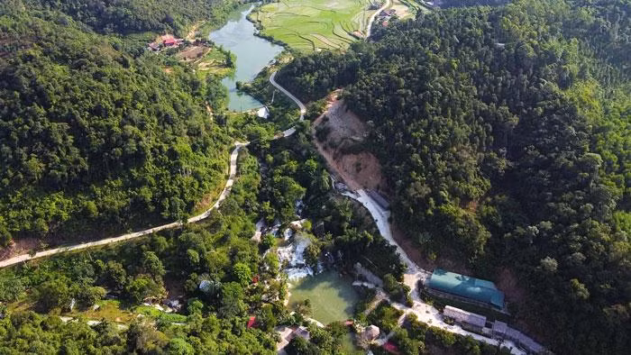 Panorama de la cascada de Dang Mo.