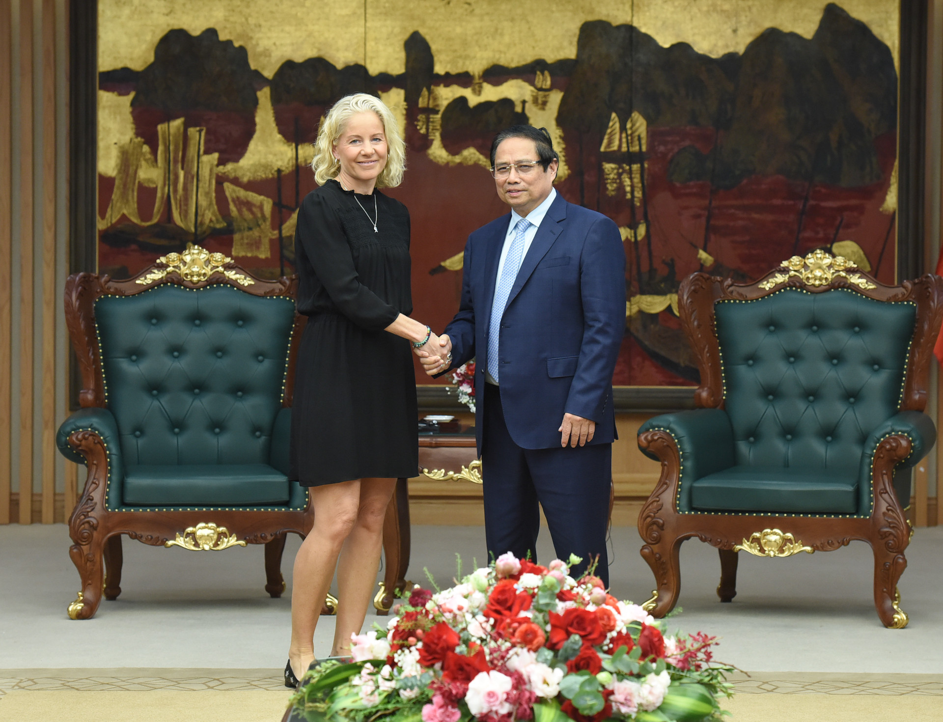[Foto] Premier vietnamita recibe a presidenta del grupo sueco Syre