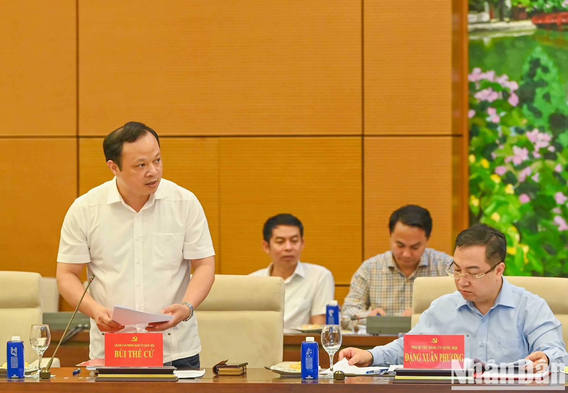 El jefe de la Oficina del Comité partidista de la Asamblea Nacional, Bui The Cu, habla en el evento. El jefe de la Oficina del Comité partidista de la Asamblea Nacional, Bui The Cu, habla en el evento.