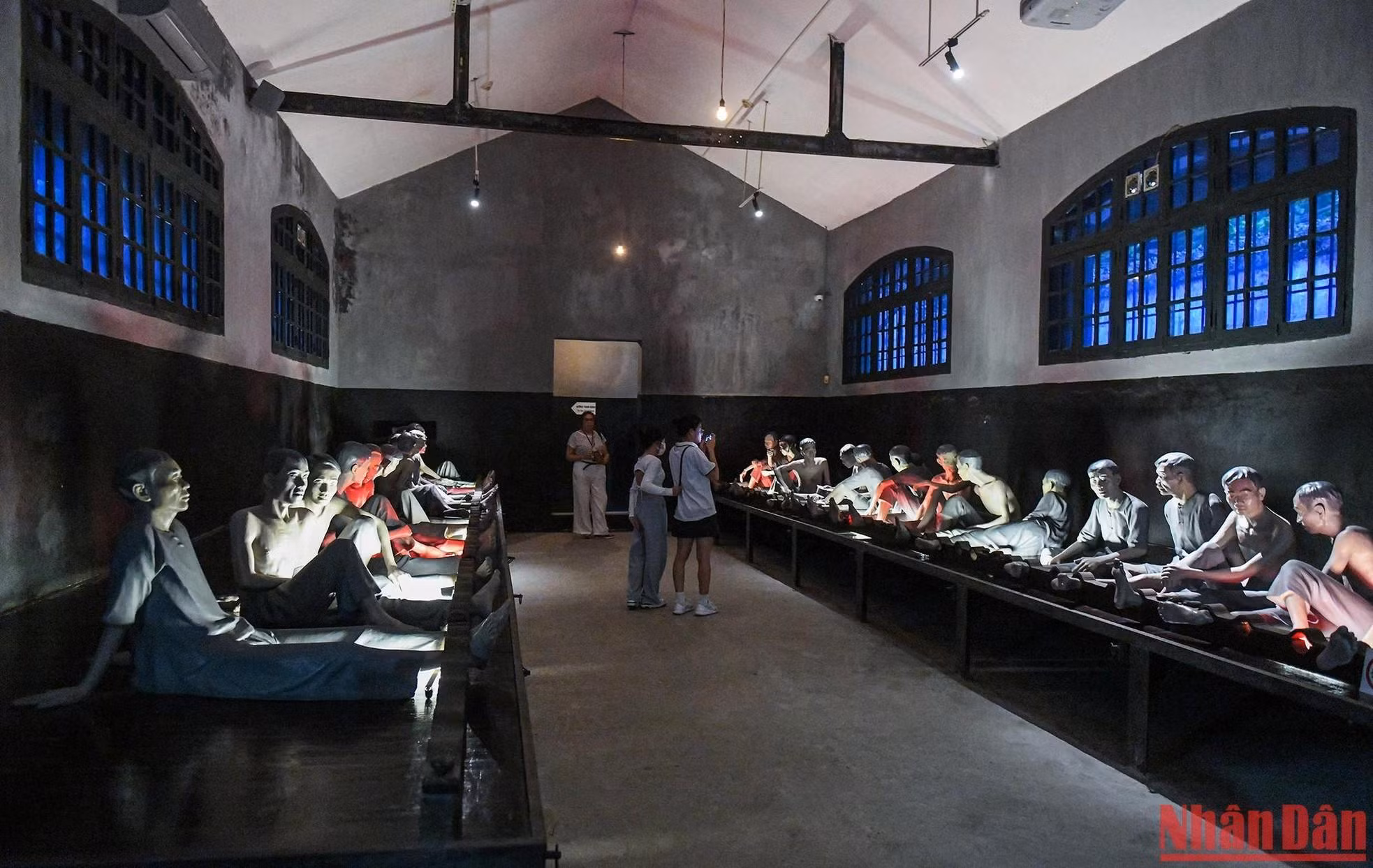 Reliquia Prisión de Hoa Lo: un atractivo turístico en los días festivos por el Día Nacional ảnh 14