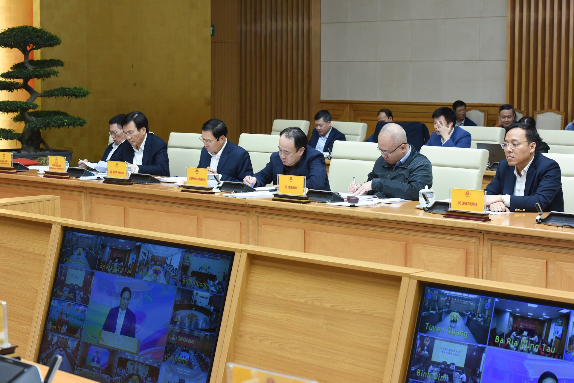 Asistentes a la cita.