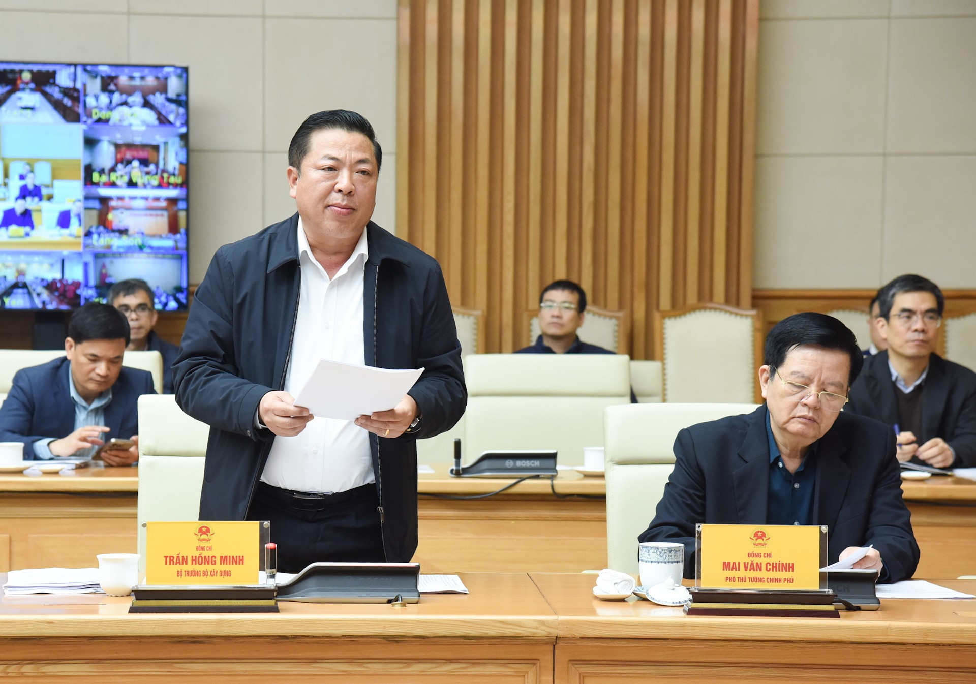 El ministro de Construcción, Tran Hong Minh, interviene en el evento.