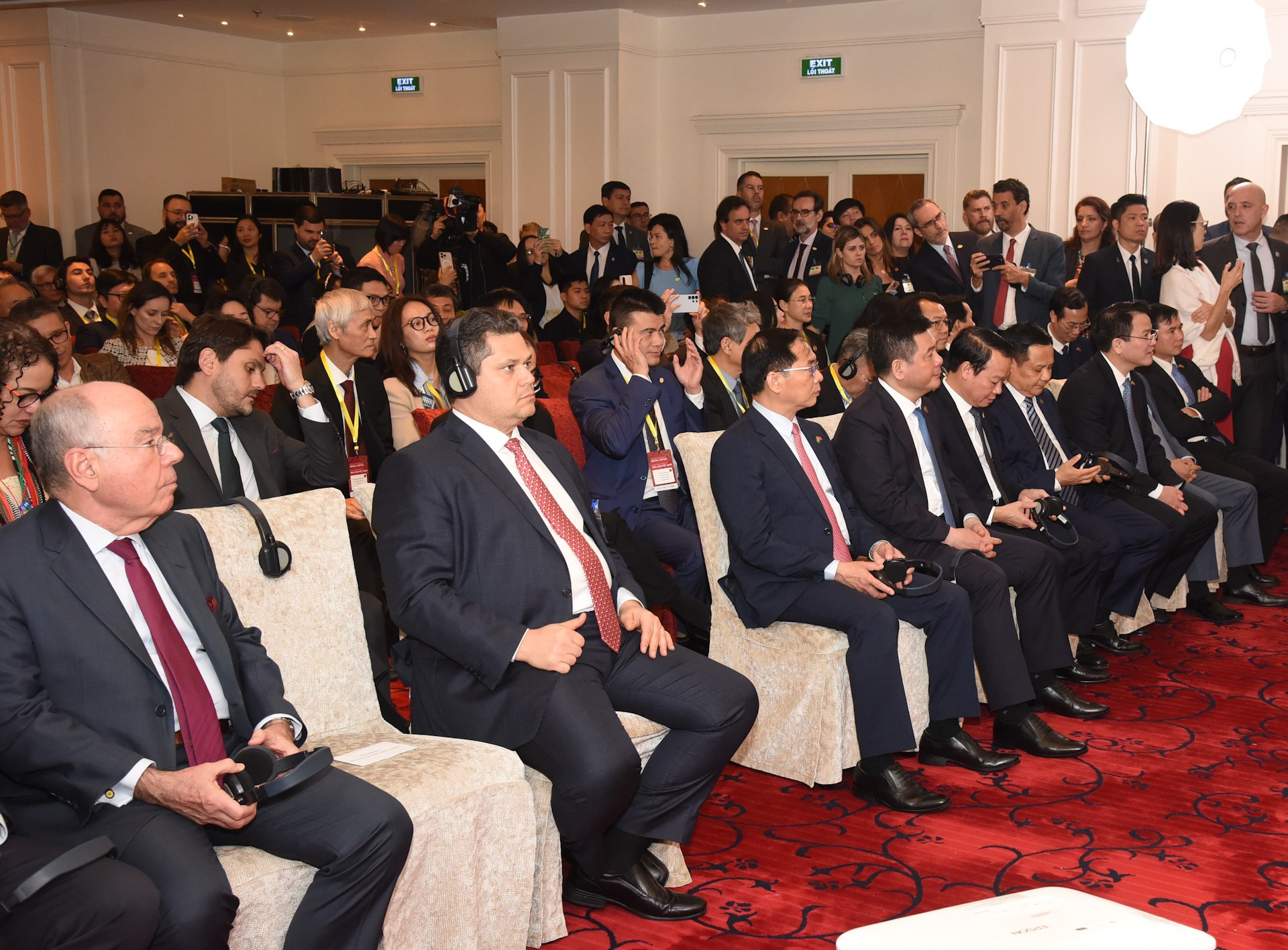 Asistentes al foro. Asistentes al foro.