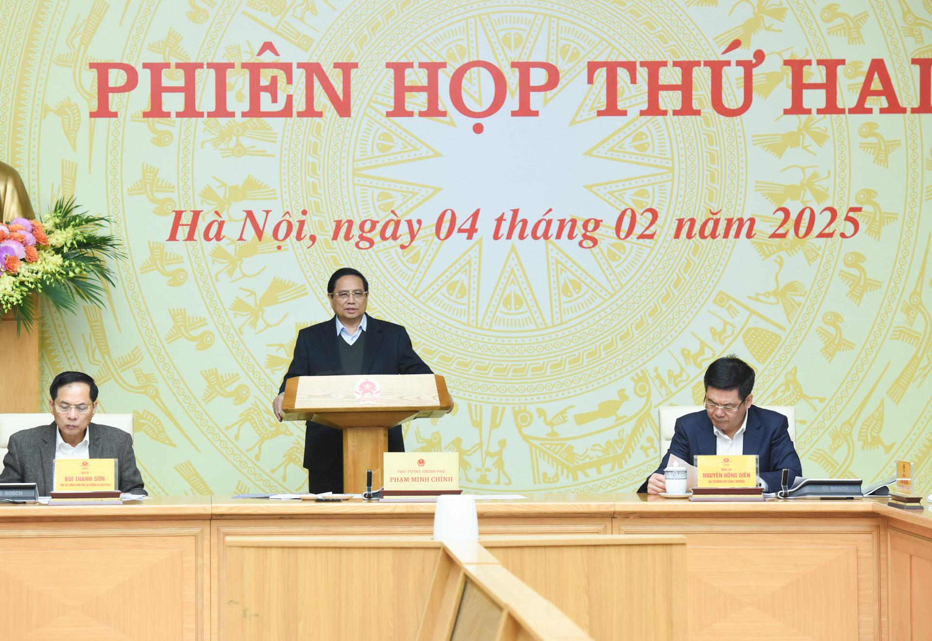 [Foto] Premier vietnamita preside segunda reunión del Comité Directivo para la construcción de la central nuclear