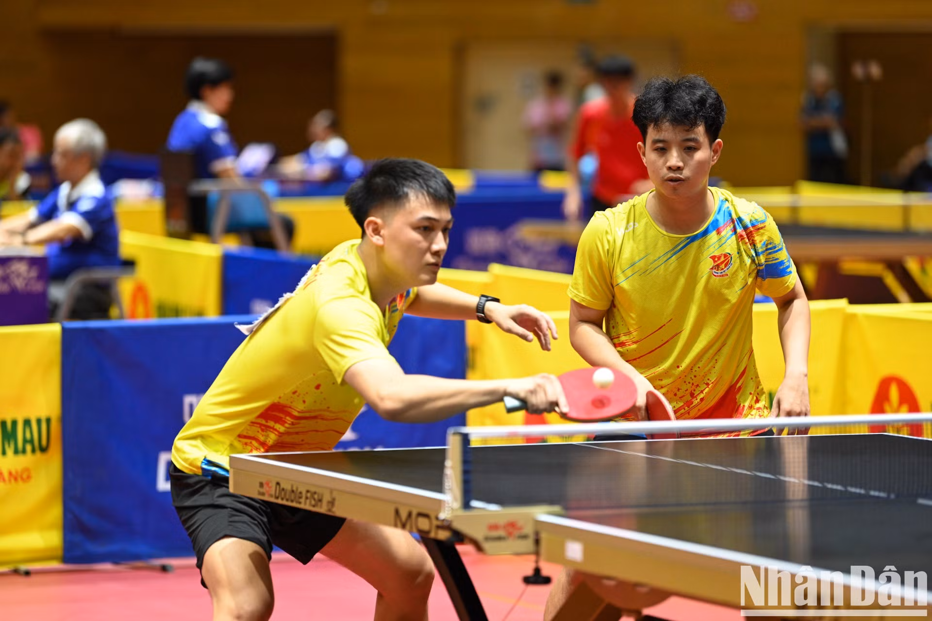 Nguyen Dang Hiep y Bui The Nghia superan a otras parejas fuertes para llegar a la final. Nguyen Dang Hiep y Bui The Nghia superan a otras parejas fuertes para llegar a la final.
