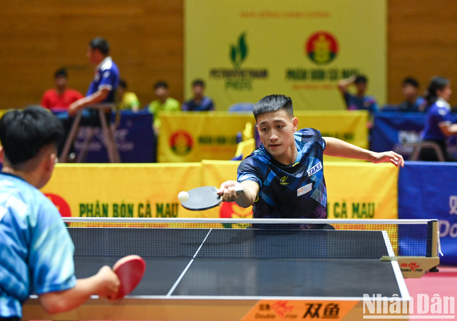 El jugador del equipo de Hanói, Nguyen Anh Tu, nacido en 1993, es una de las figuras más destacadas de este deporte en Vietnam. En la anterior edición del campeonato nacional, conquistó su tercera medalla de oro en la categoría individual masculina tras vencer a Nguyen Duc Tuan por 4-0.