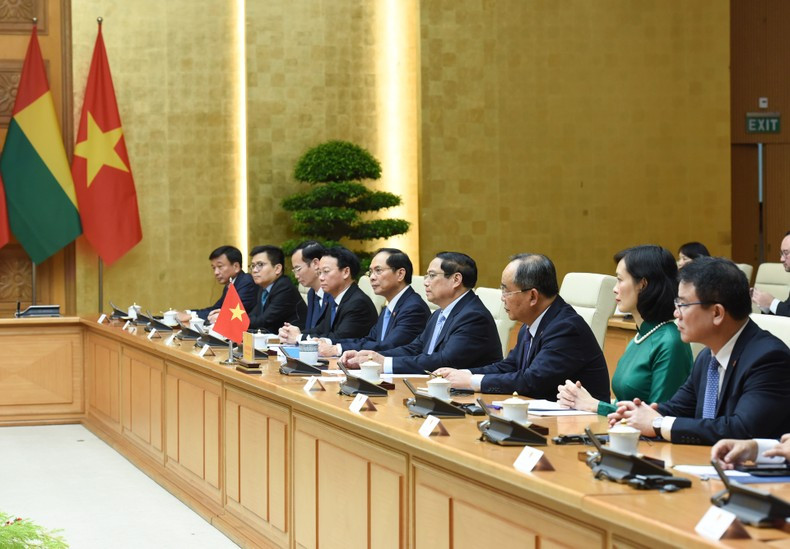 Delegados vietnamitas en la cita. Delegados vietnamitas en la cita.