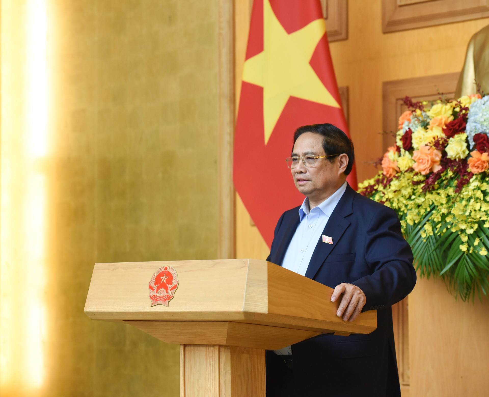 El primer ministro de Vietnam, Pham Minh Chinh, habla en el evento. El primer ministro de Vietnam, Pham Minh Chinh, habla en el evento.