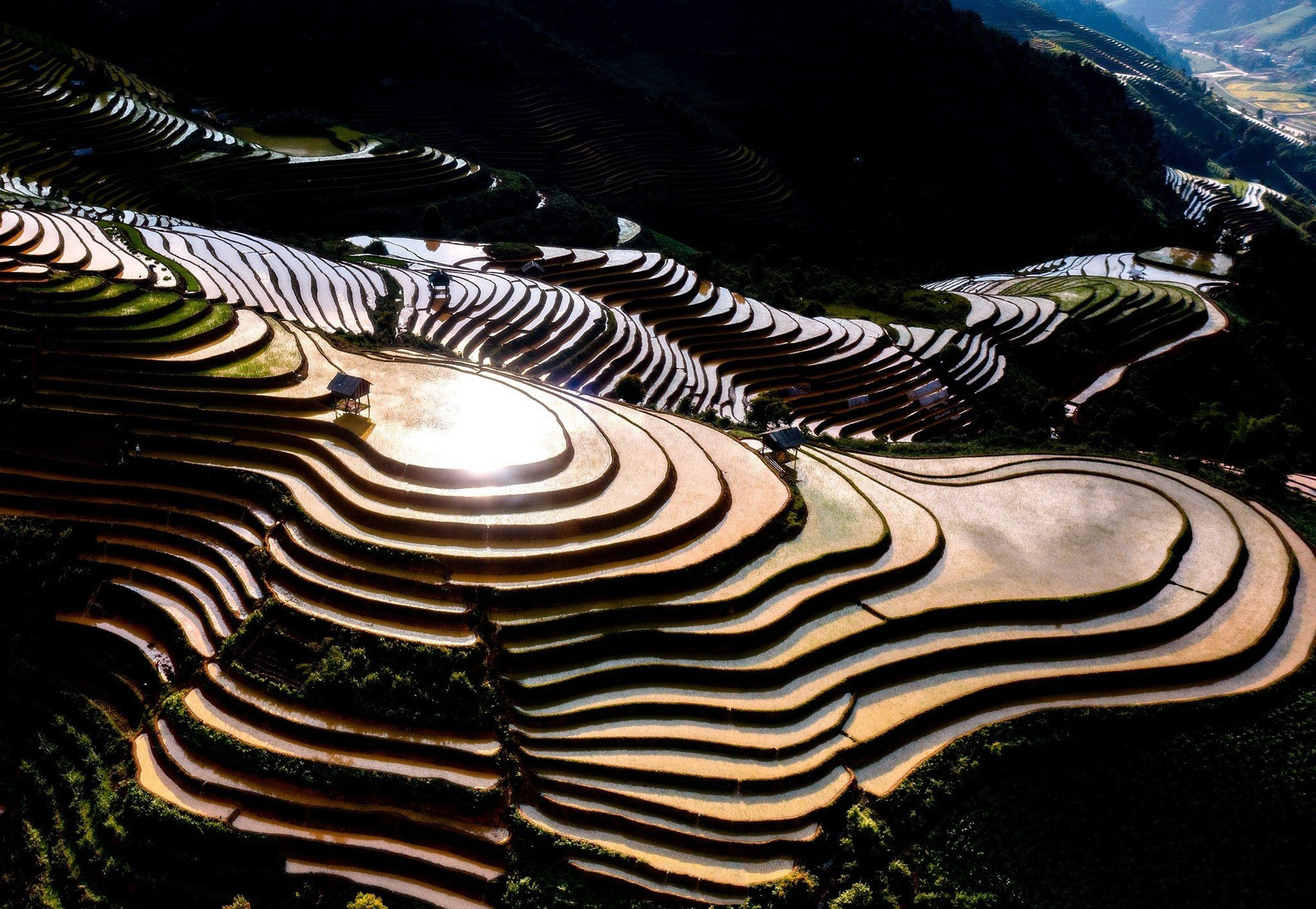 En verano, el paisaje aquí es realmente un regalo maravilloso para los amantes de la naturaleza.