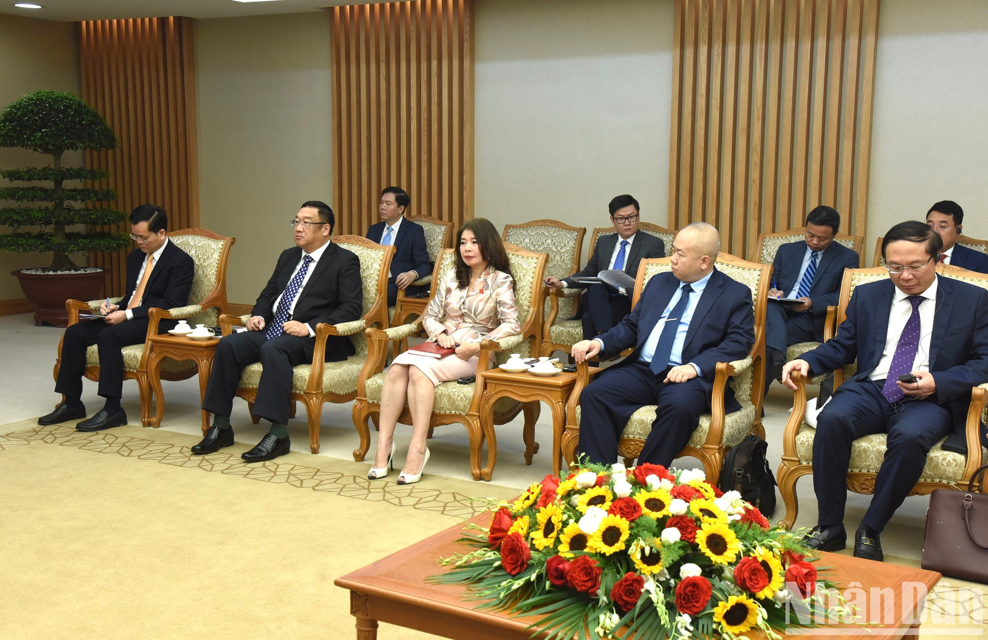 Delegados vietnamitas asistentes al encuentro.