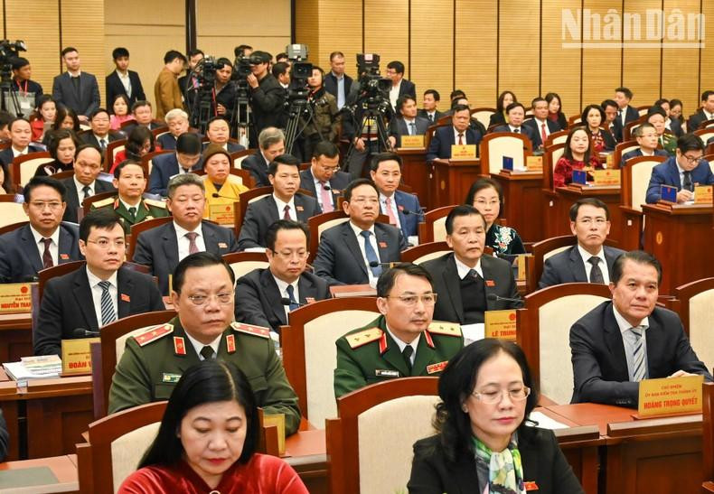 La reunión se lleva a cabo del 7 al 10 de este mes para analizar 22 informes y 22 resoluciones y dedicará un día para realizar sesiones de interpelación sobre el desempeño de tareas de socioeconomía, seguridad, defensa y temas urgentes.