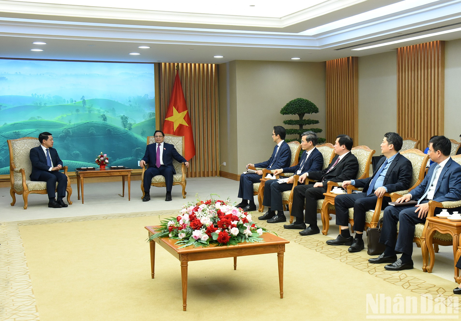 Delegados vietnamitas en la cita.