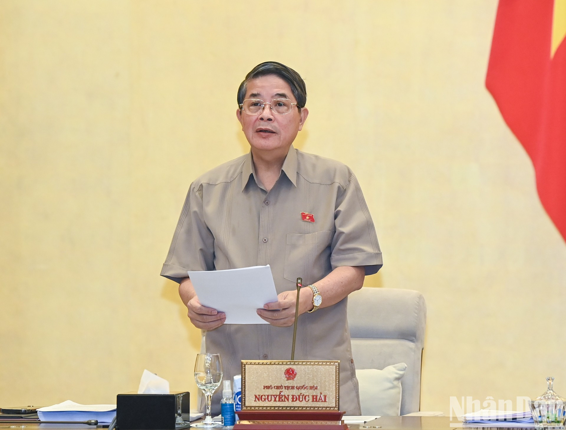 Nguyen Duc Hai, vicepresidente del Parlamento, habla en el evento. Nguyen Duc Hai, vicepresidente del Parlamento, habla en el evento.