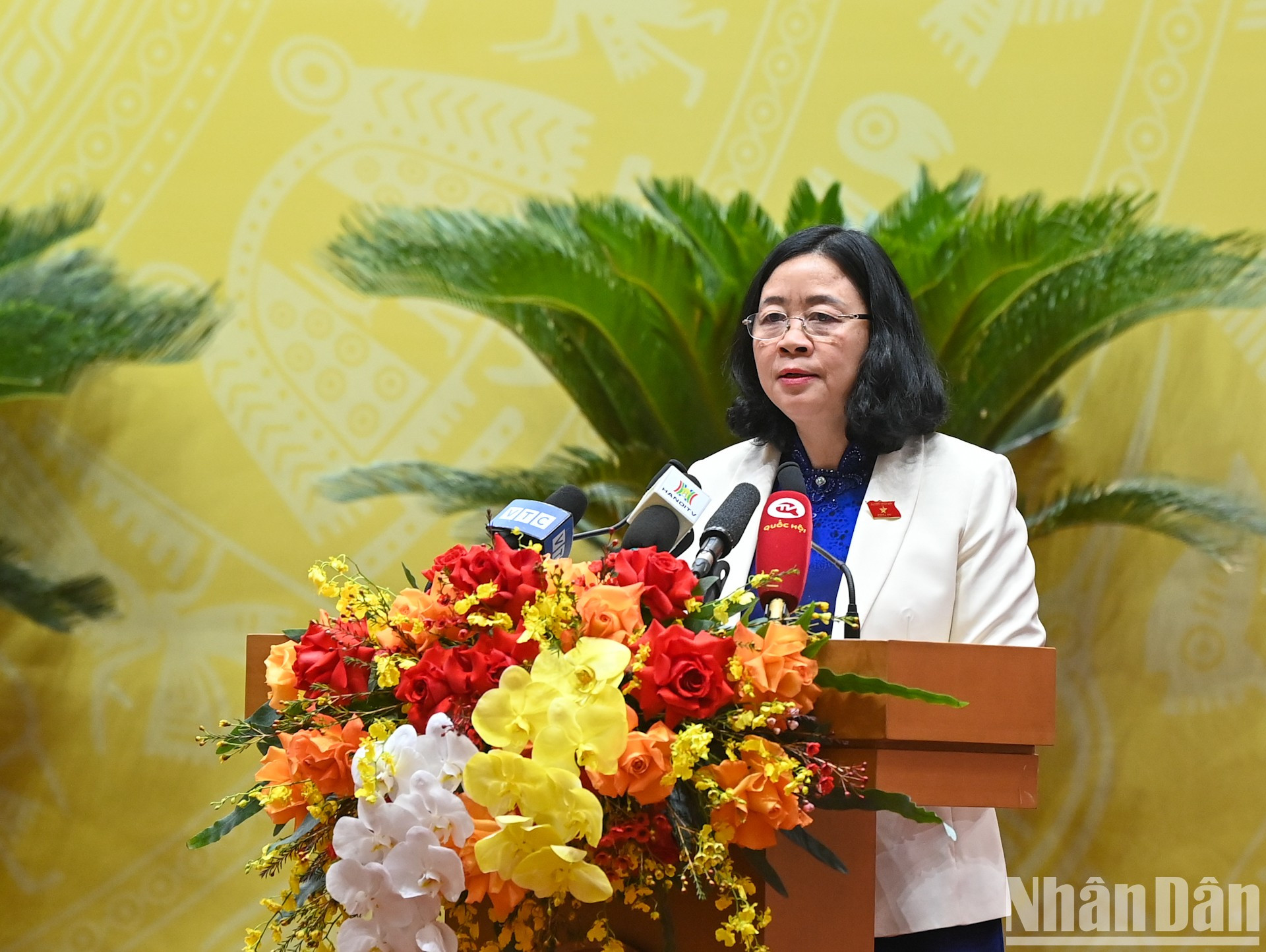 La secretaria del Comité del Partido en Hanói, Bui Thi Minh Hoai, habla en la cita. La secretaria del Comité del Partido en Hanói, Bui Thi Minh Hoai, habla en la cita.