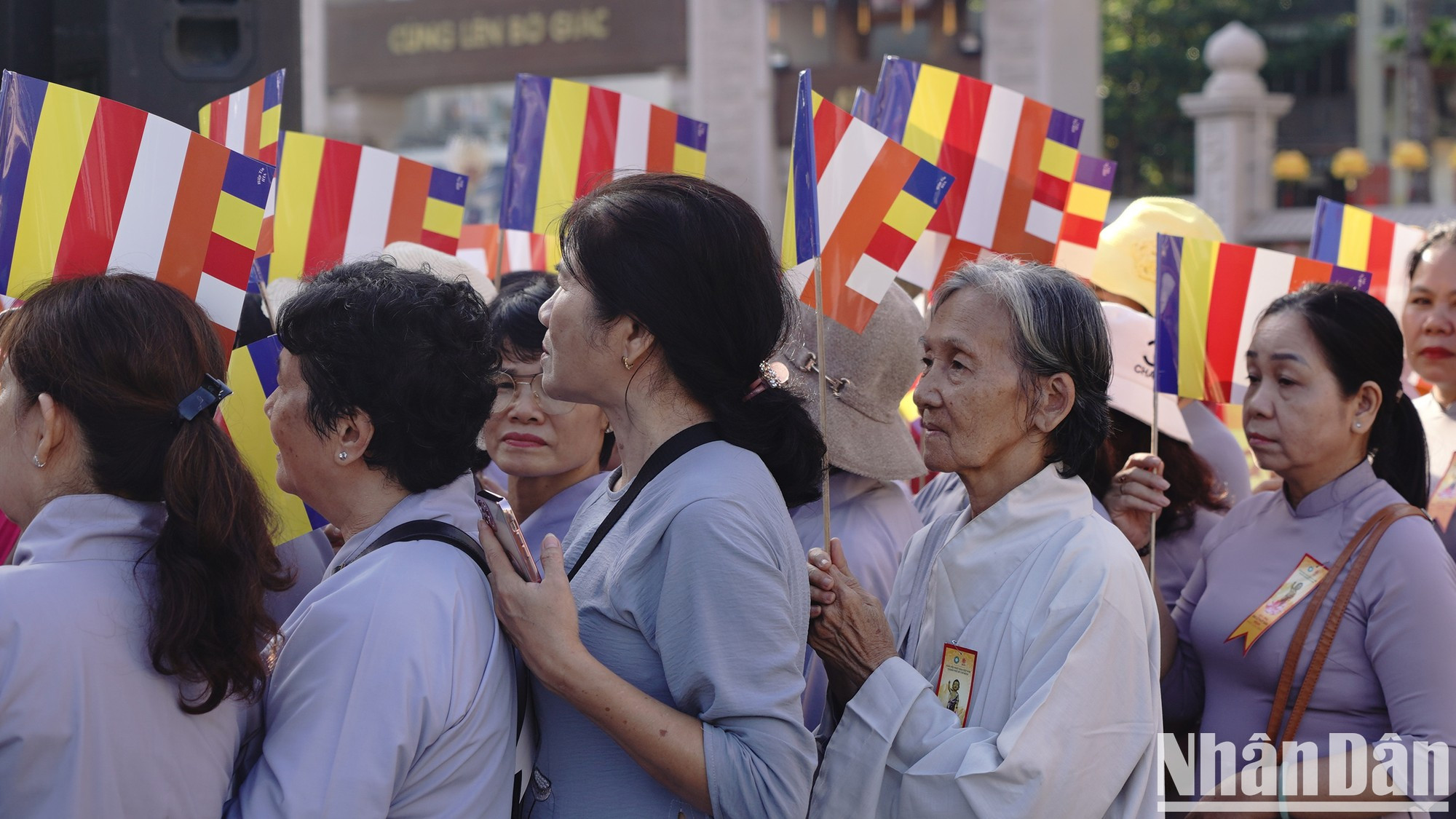 Todo se lleva a cabo con orden.