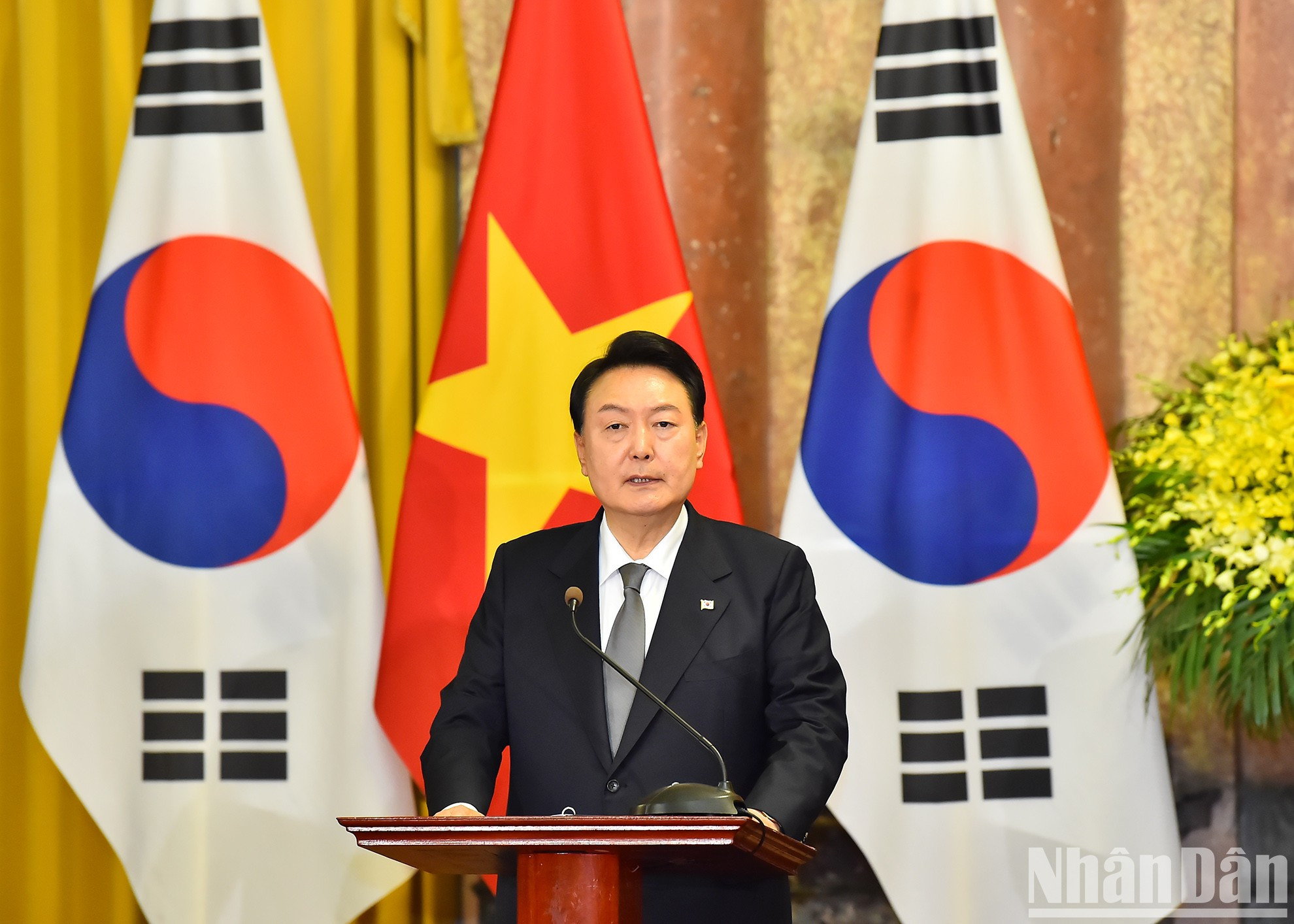 Yoon Suk Yeo interviene en la conferencia de prensa. Yoon Suk Yeo interviene en la conferencia de prensa.