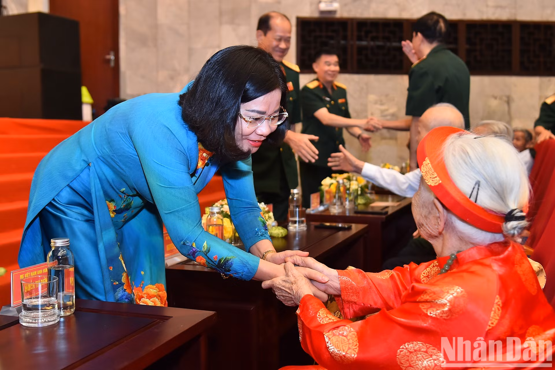 Nguyen Thi Tuyen, vicesecretaria permanente del Comité del Partido en Hanói, en el evento.