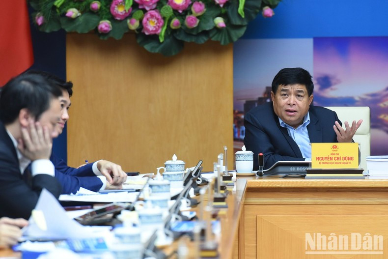 El ministro de Planificación e Inversión, Nguyen Chi Dung, en la cita. El ministro de Planificación e Inversión, Nguyen Chi Dung, en la cita.