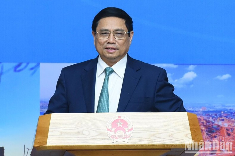 Interviene el premier. Interviene el premier.