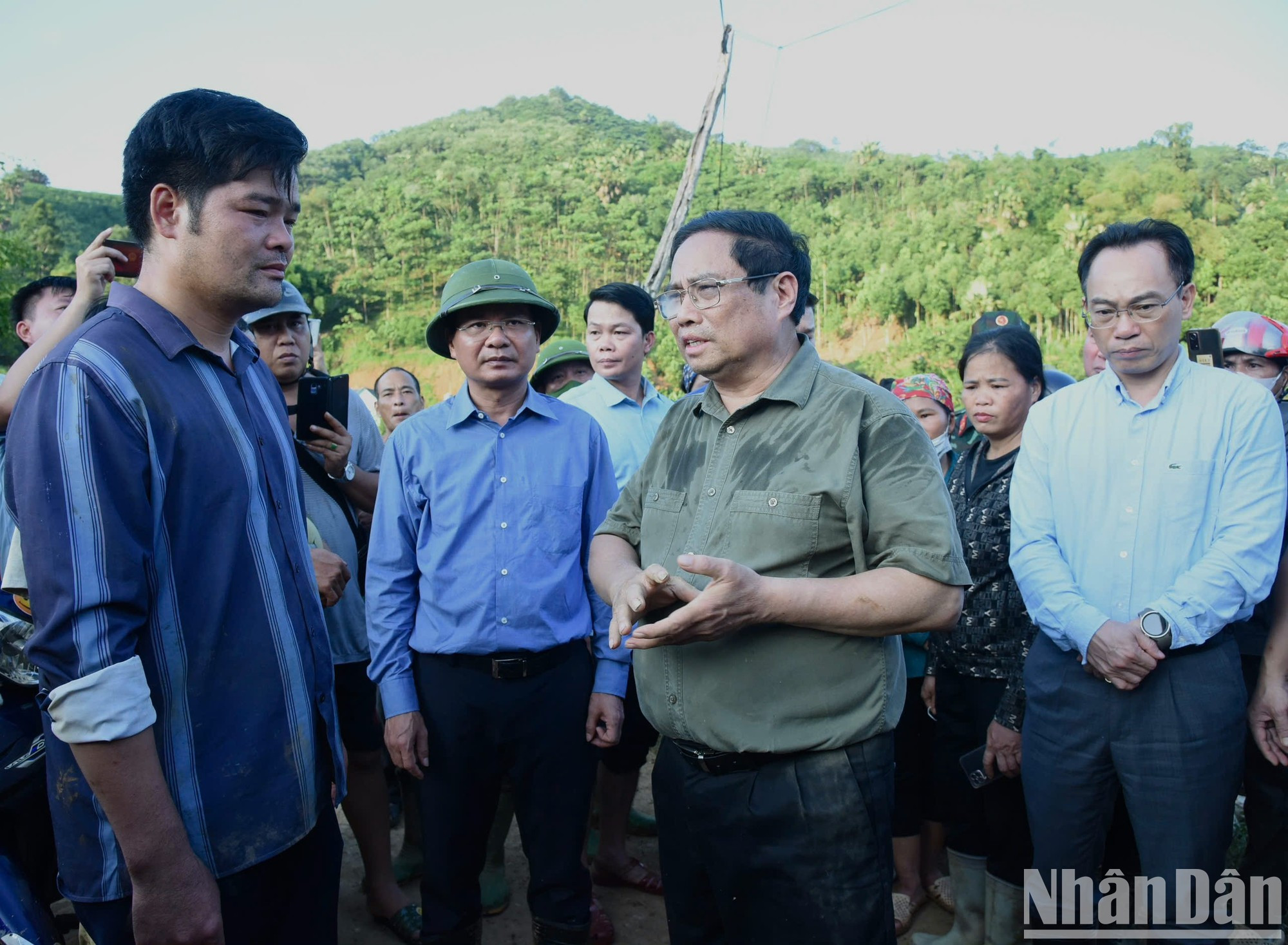 Minh Chinh expresa sus condolencias a los familiares de las víctimas.