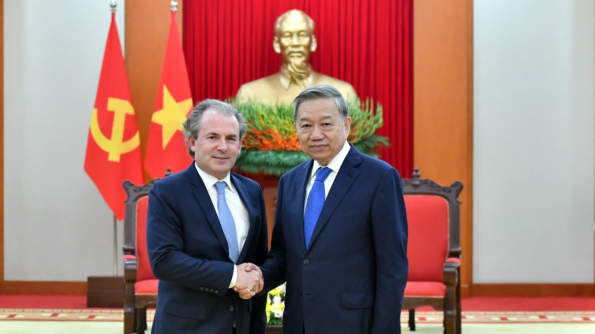 [Foto] Máximo dirigente partidista vietnamita recibe al director ejecutivo del grupo estadounidense Rosen Partners