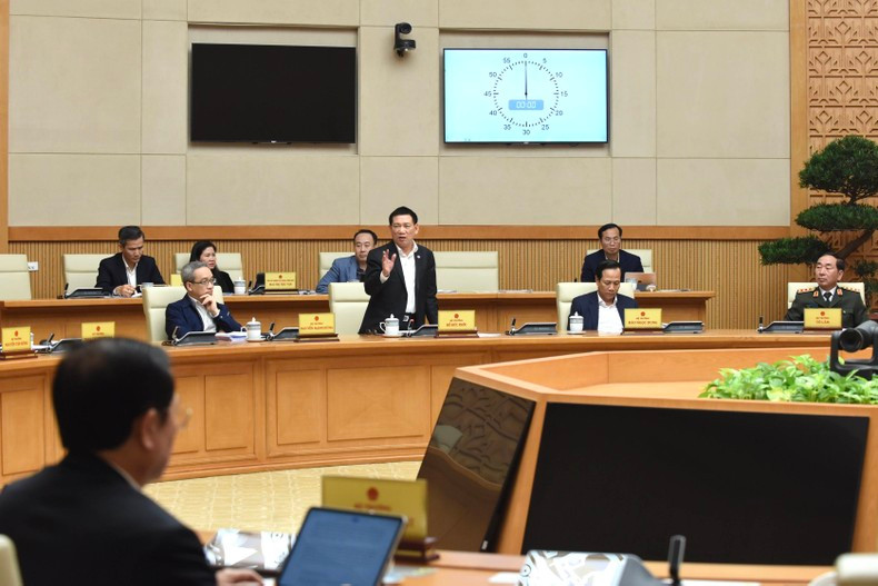 El ministro de Finanzas, Ho Duc Phoc, interviene en el evento.