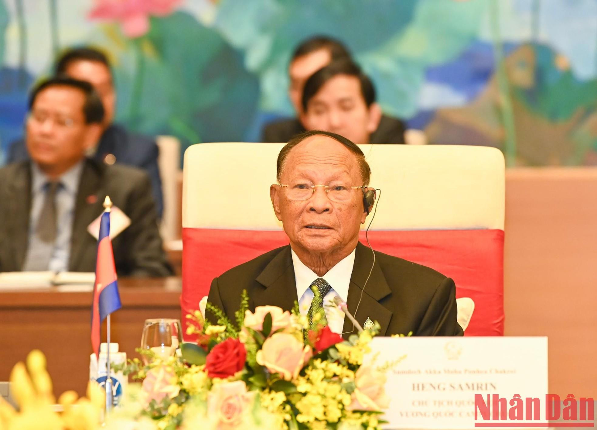 Samdech Heng Samrin interviene en el evento.