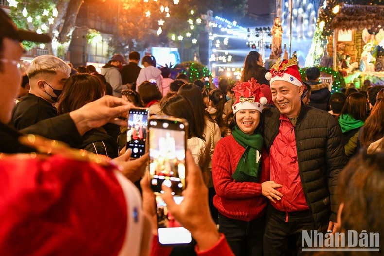Sonrisas en los rostros de todos. Sonrisas en los rostros de todos.