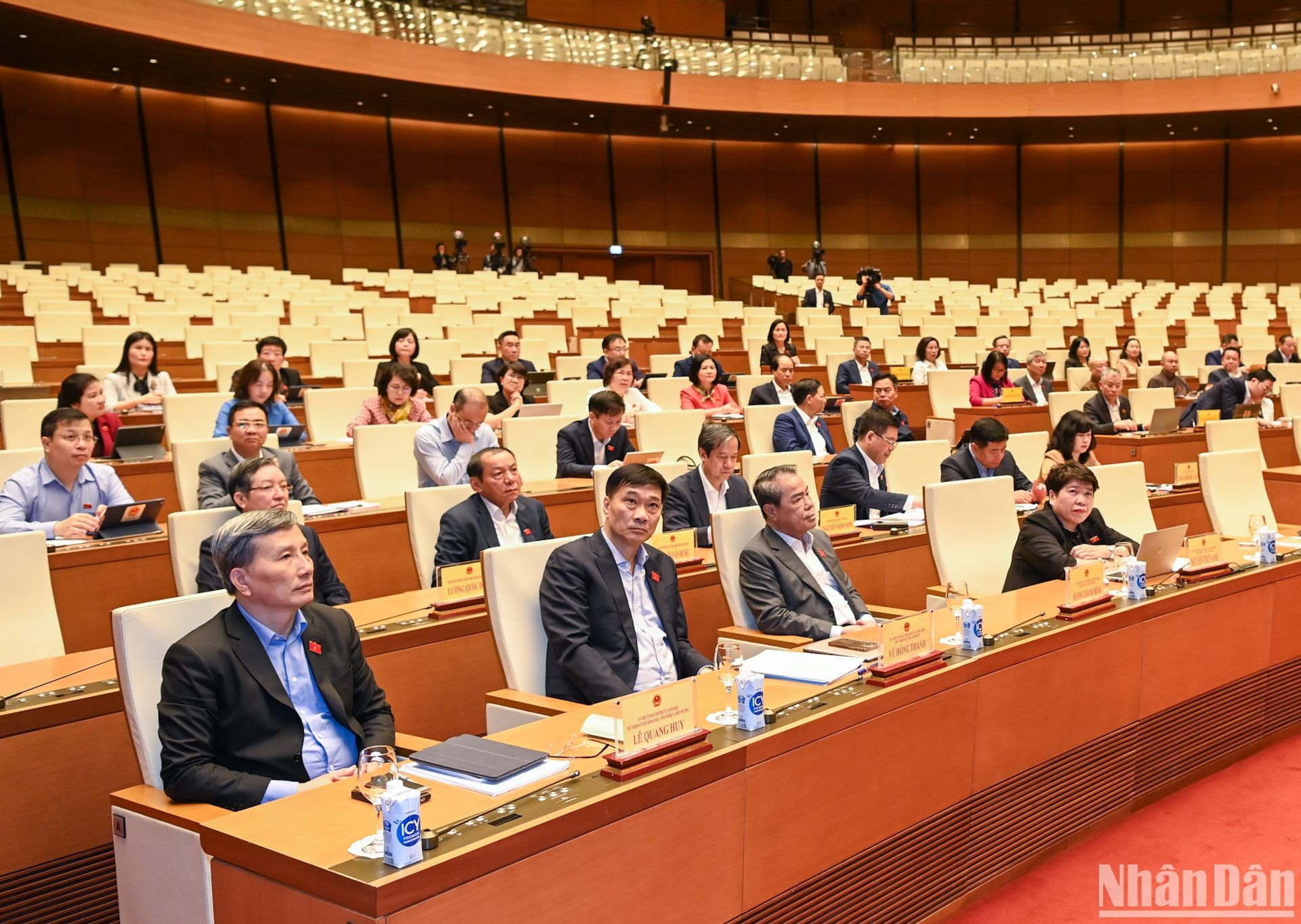 Asistentes a la cita. Asistentes a la cita.