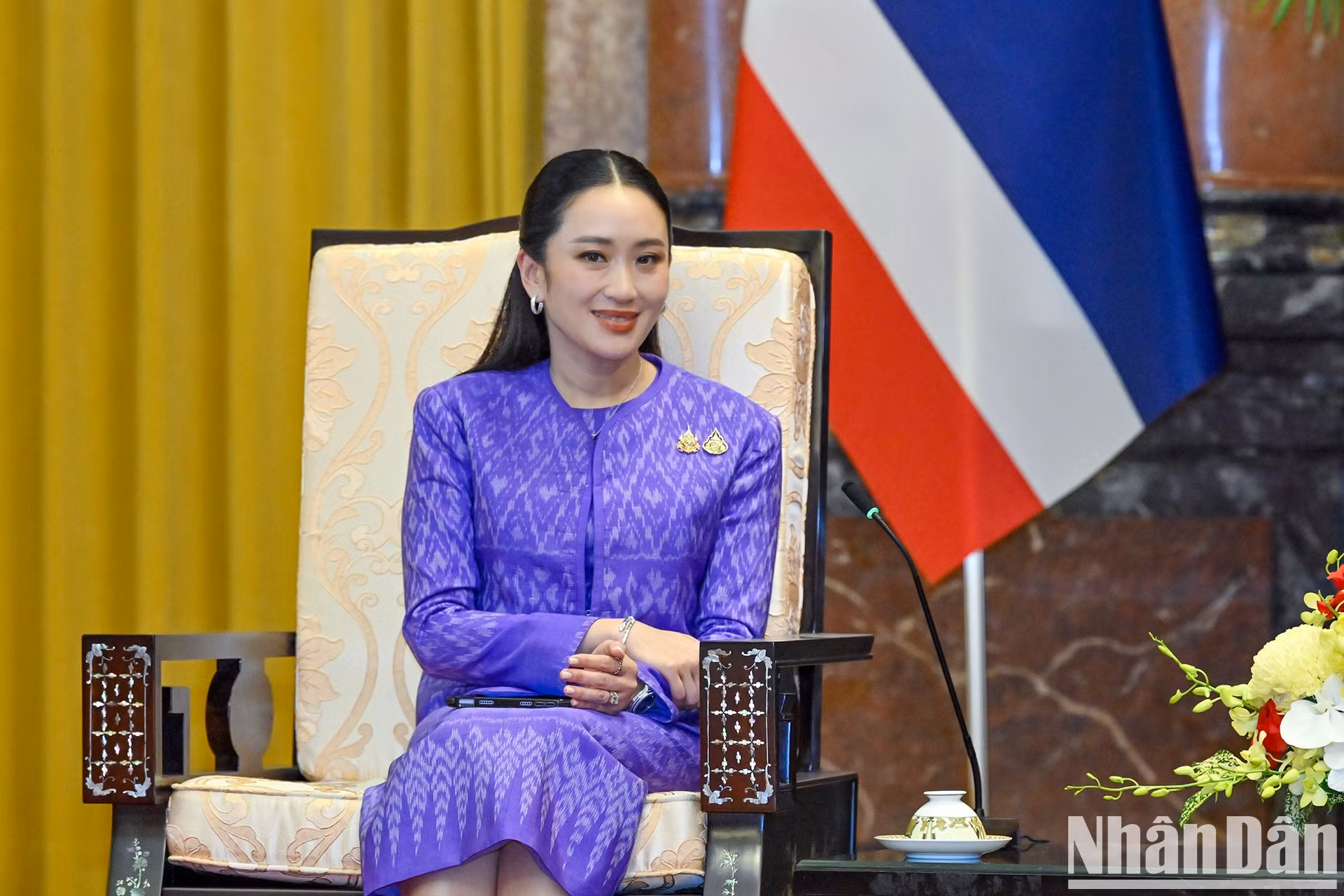 Paetongtarn Shinawatra interviene en la reunión.