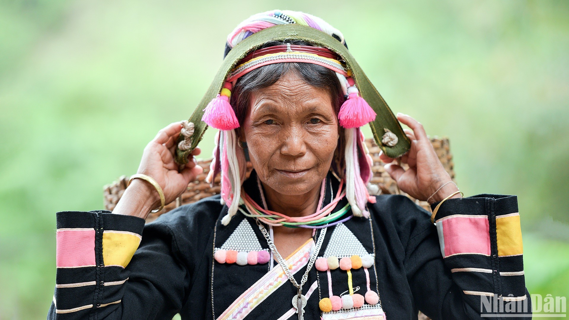 Los trajes tradicionales están presentes en la vida cotidiana.