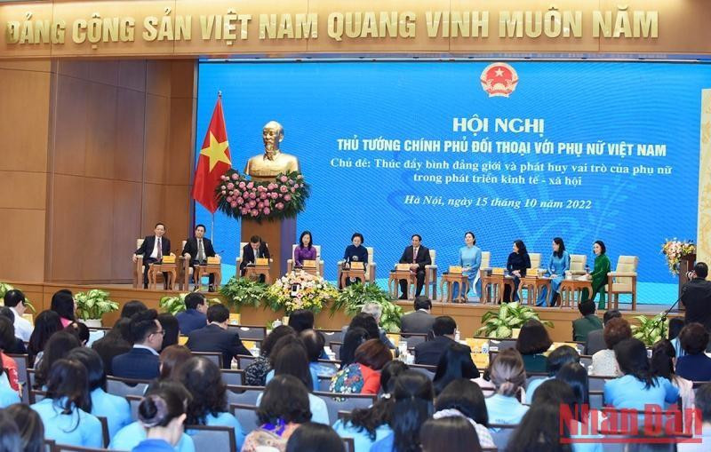 El jefe de Gabinete destaca que las políticas sobre igualdad de género y para el desarrollo de la mujer han contribuido a aumentar la conciencia sobre el papel y la posición de las féminas. El jefe de Gabinete destaca que las políticas sobre igualdad de género y para el desarrollo de la mujer han contribuido a aumentar la conciencia sobre el papel y la posición de las féminas.