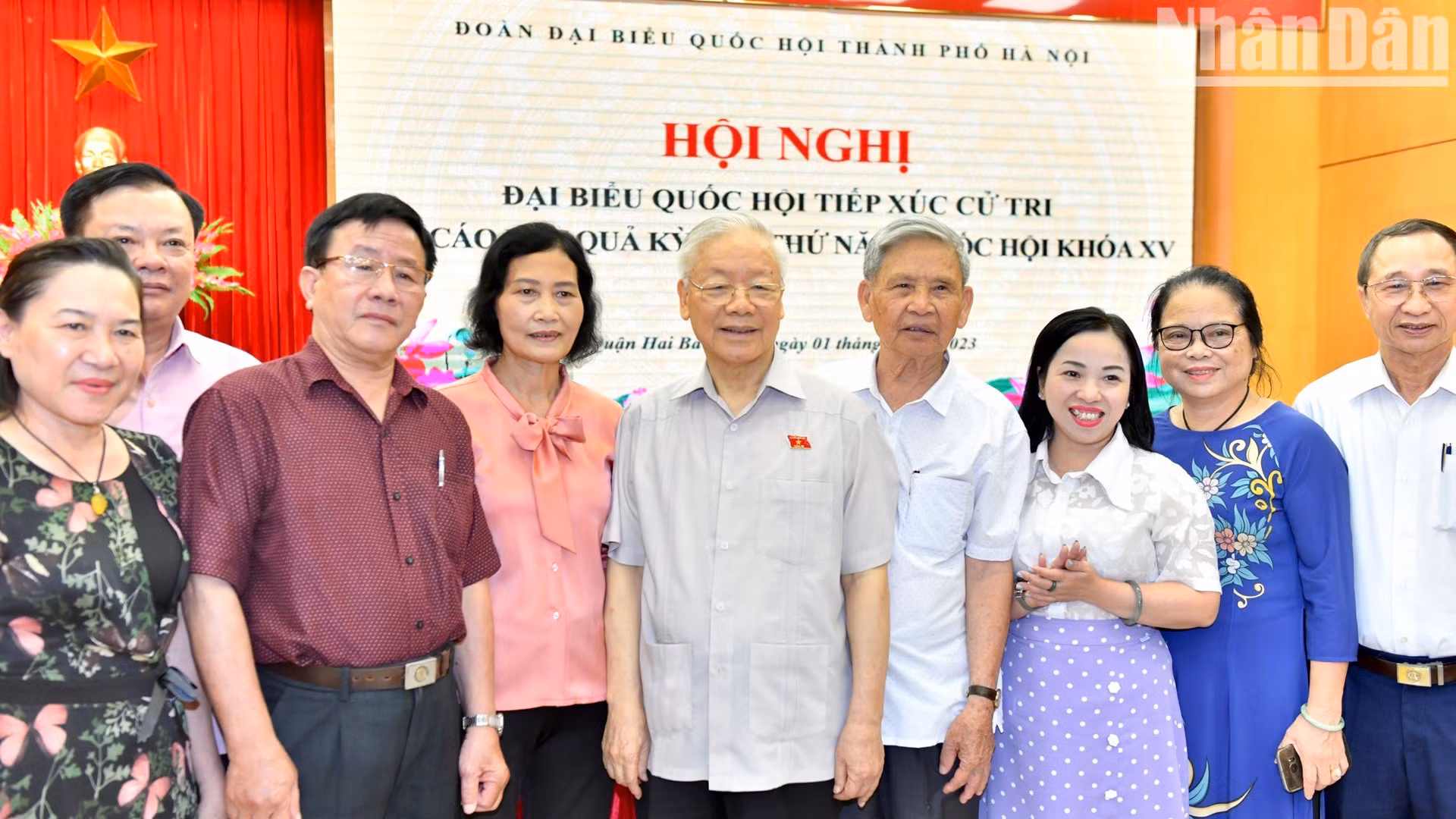 Phu Trong y votantes hanoyenses. Phu Trong y votantes hanoyenses.