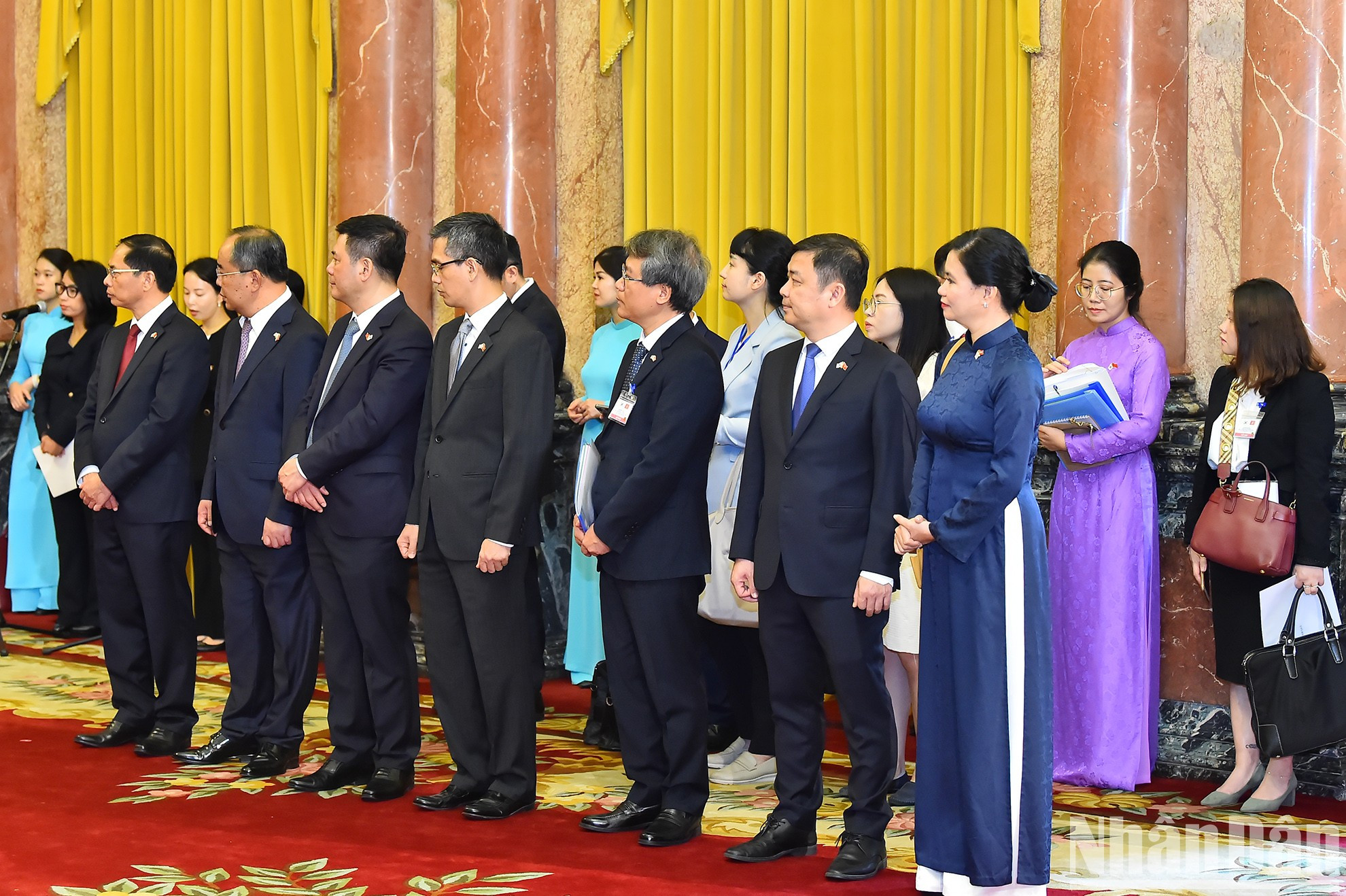Delegados vietnamita asistentes al evento. Delegados vietnamita asistentes al evento.