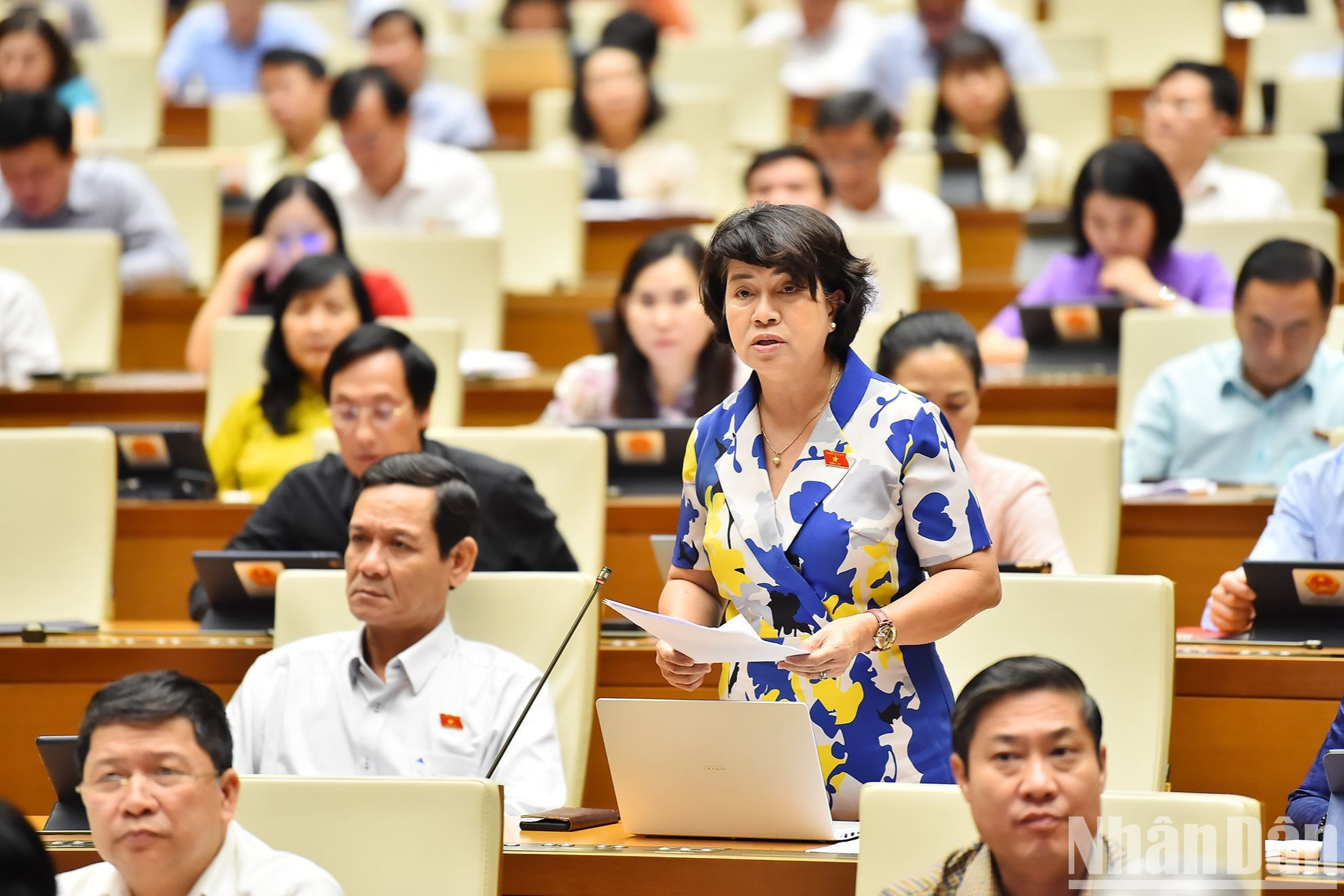 Debatieron el Resolución sobre la implementación piloto de varios mecanismos y políticas específicas para el desarrollo de la provincia central de Nghe An. Debatieron el Resolución sobre la implementación piloto de varios mecanismos y políticas específicas para el desarrollo de la provincia central de Nghe An.