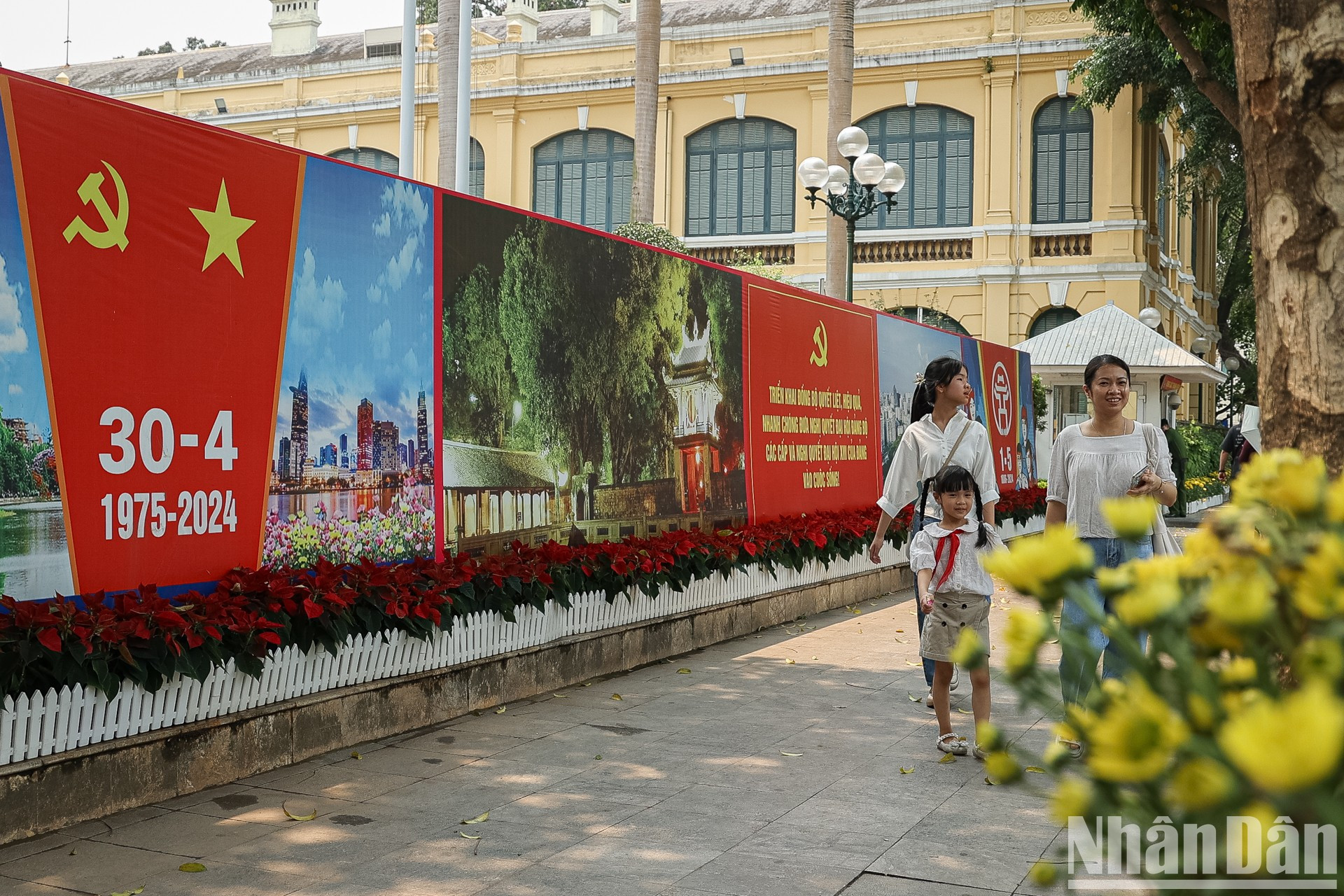 Con motivo de las vacaciones, las familias llevan a sus hijos a sitios históricos para conocer la historia de la Patria. Con motivo de las vacaciones, las familias llevan a sus hijos a sitios históricos para conocer la historia de la Patria.
