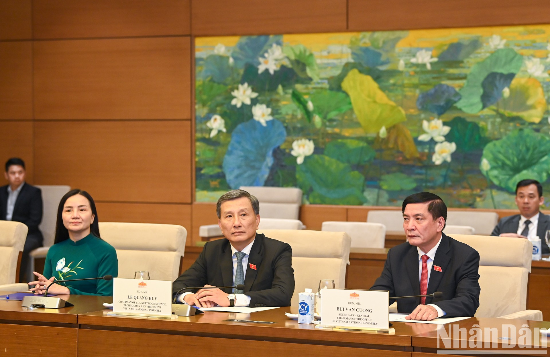 Delegados vietnamitas en el encuentro. Delegados vietnamitas en el encuentro.