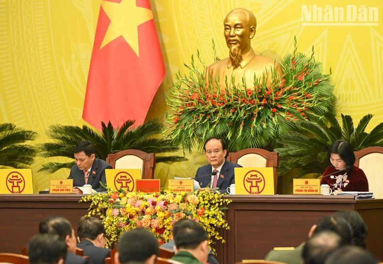 Los dirigentes del Consejo Popular de Hanói en el evento.