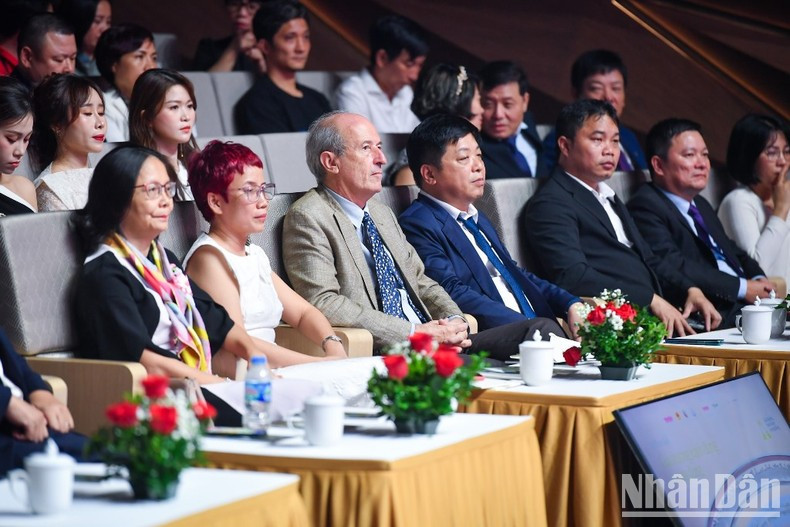 Asistentes al evento. Asistentes al evento.