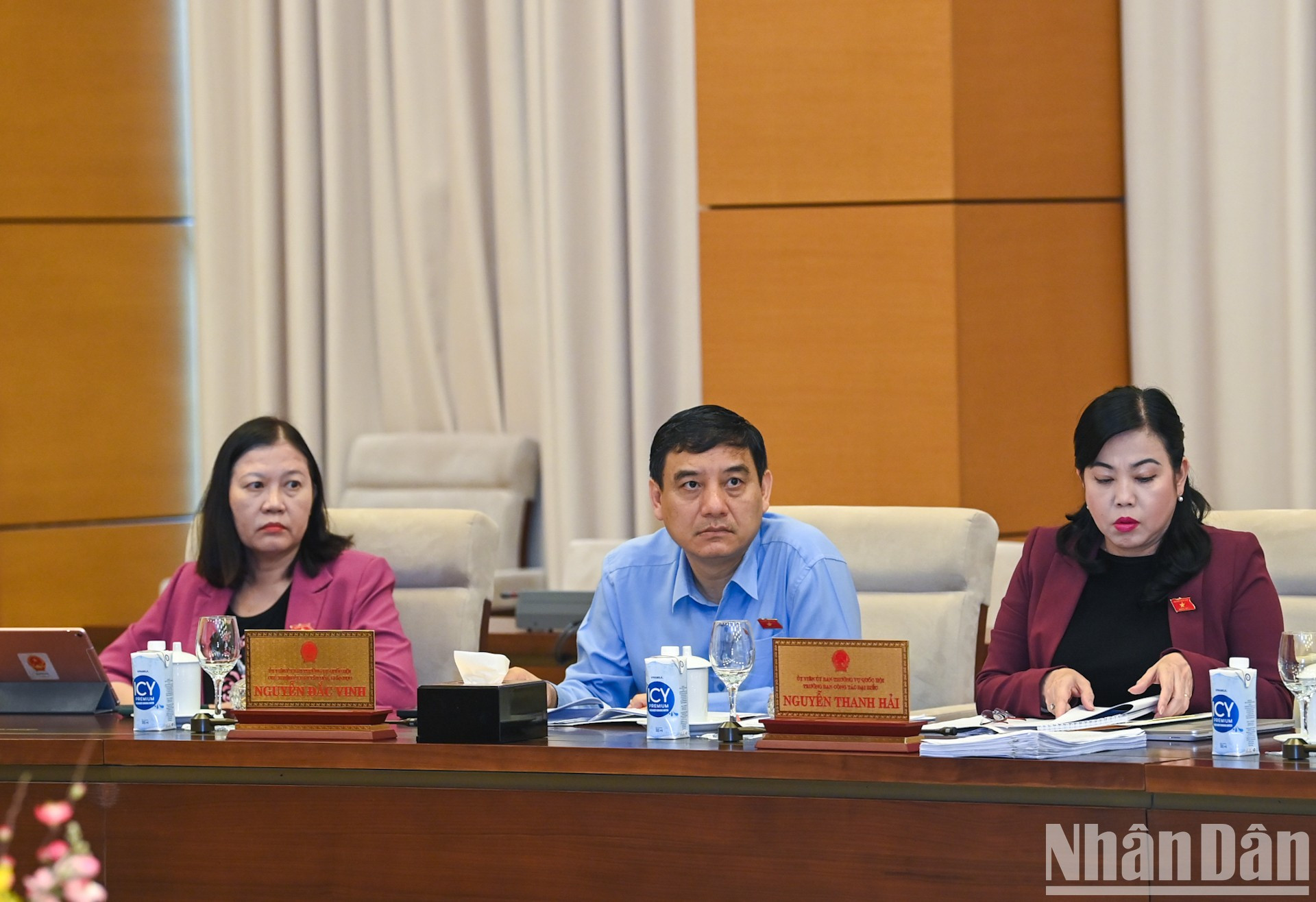 Asistentes a la cita. Asistentes a la cita.