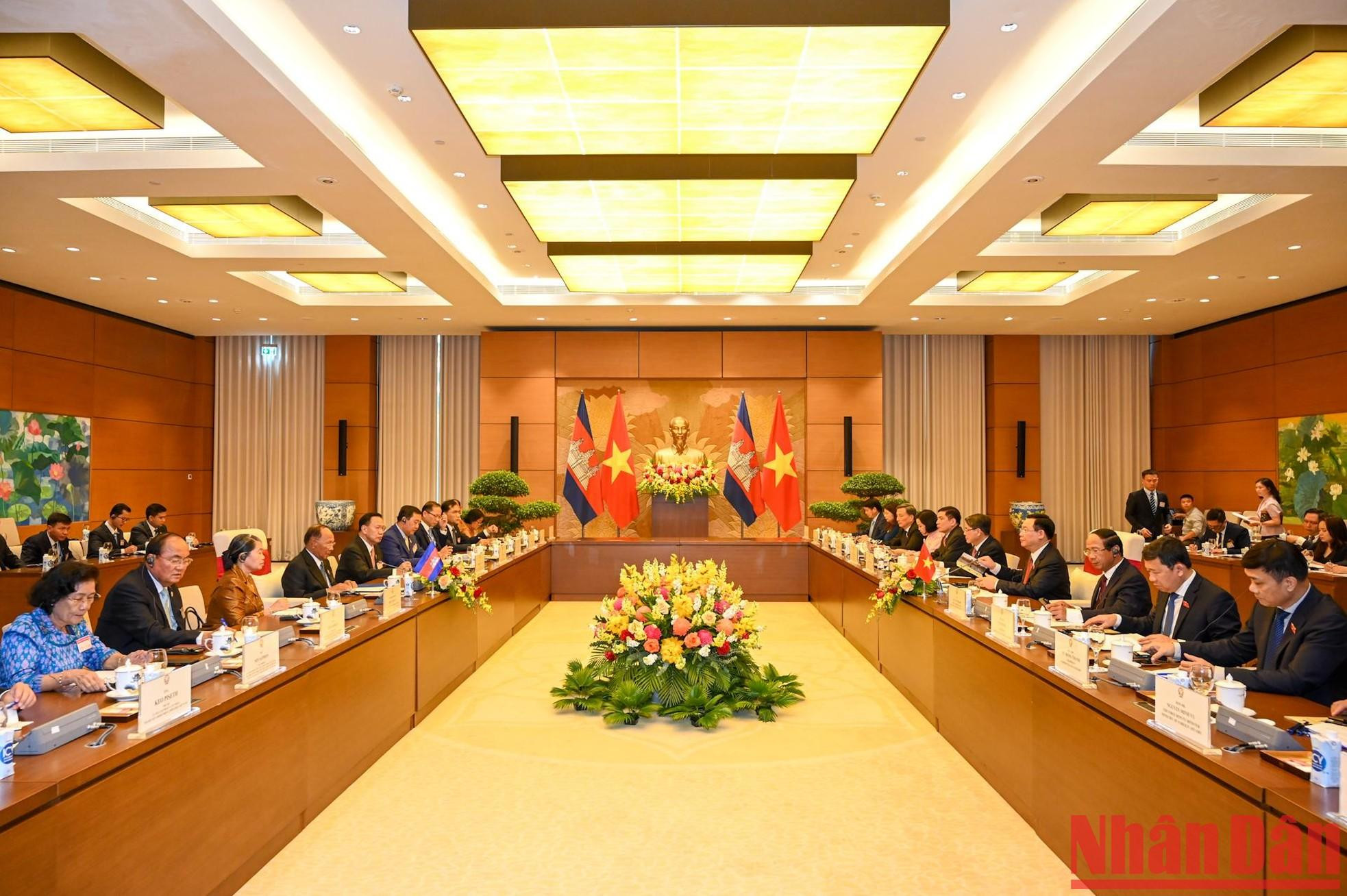 Escena de la reunión.