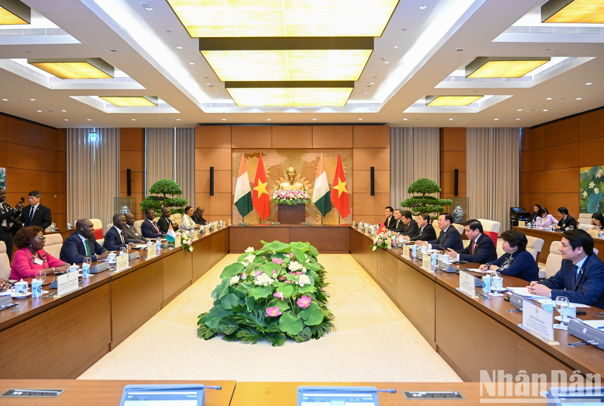 Panorama de la reunión.