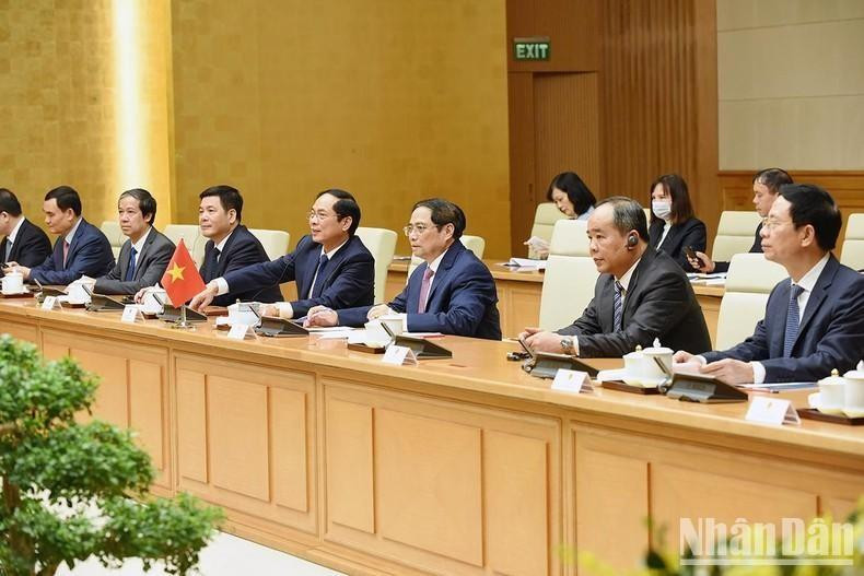 El primer ministro Pham Minh Chinh y otros delegados vietnamita asistentes a la reunión. El primer ministro Pham Minh Chinh y otros delegados vietnamita asistentes a la reunión.