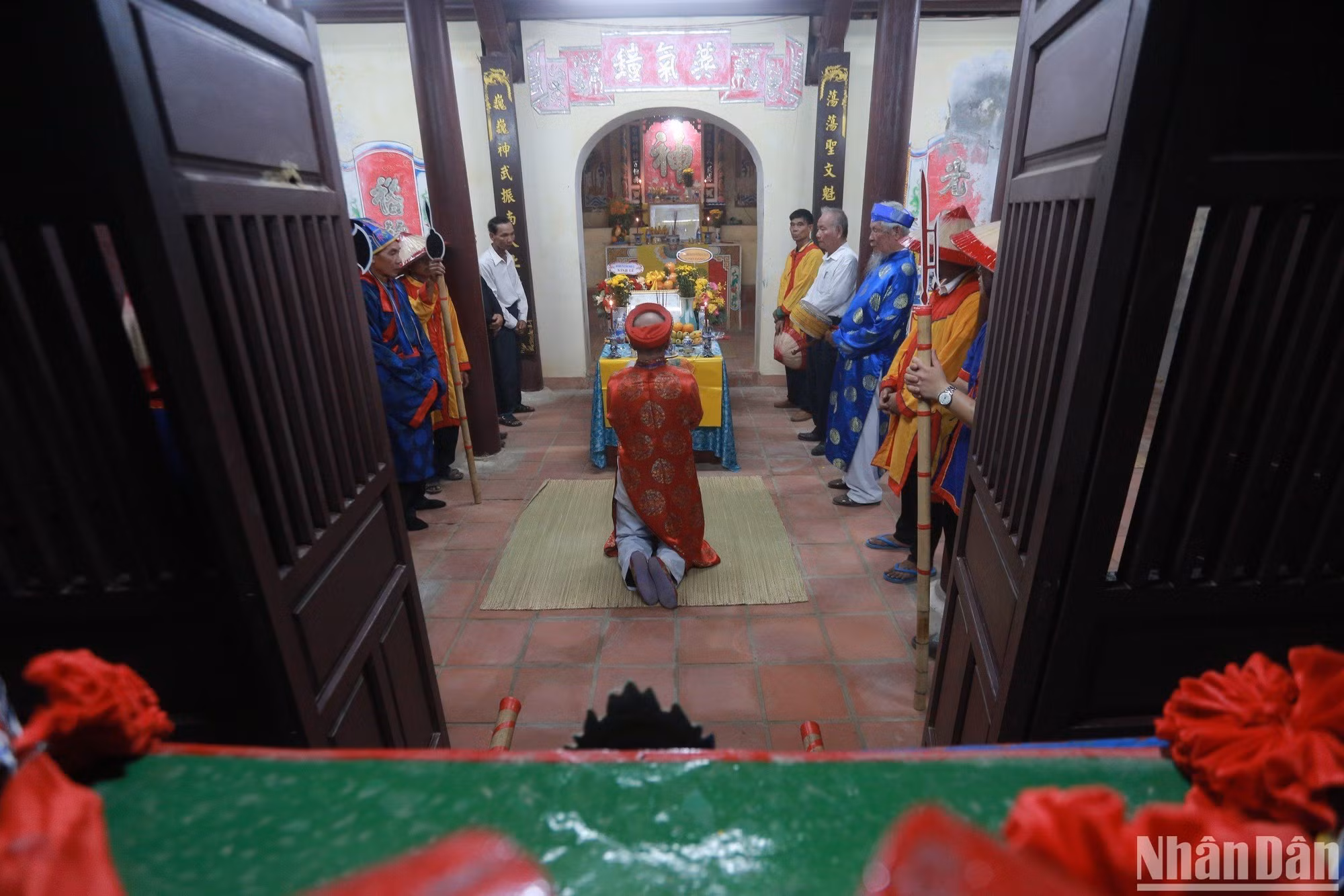 Casa comunal de Than Nong, lugar para preservar los valores culturales tradicionales de la aldea de Phong Le con un Festival del Pastor único en honor a los niños pastores.