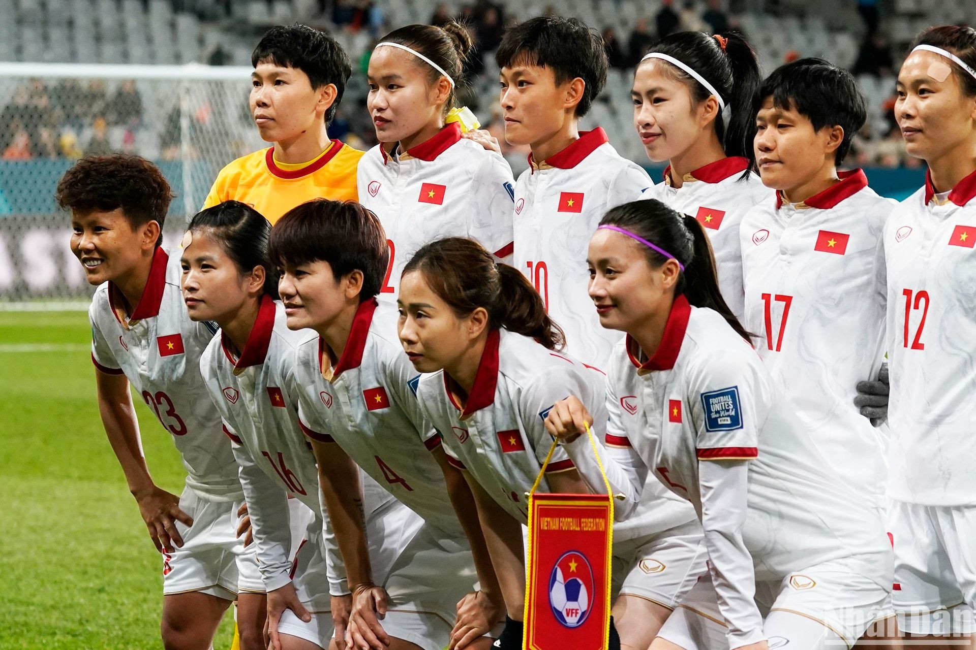 La alineación titular de la selección femenina de Vietnam en el partido contra su oponente neerlandesa. La alineación titular de la selección femenina de Vietnam en el partido contra su oponente neerlandesa.