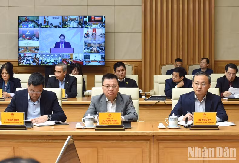 Los delegados asistentes a la cita.