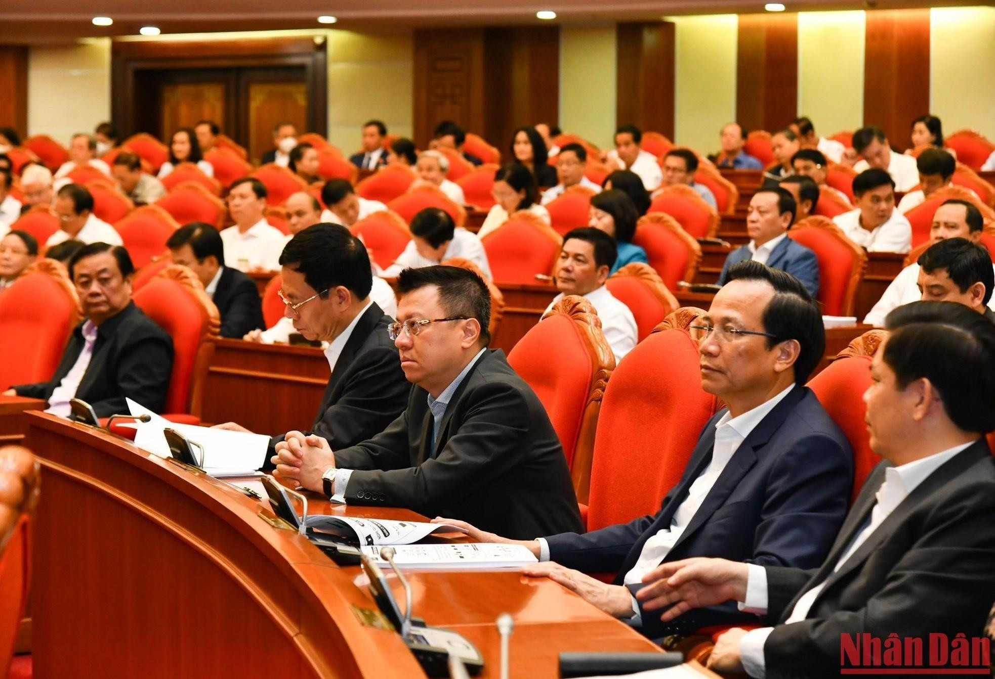 Los delegados a la conferencia. Los delegados a la conferencia.